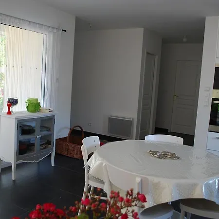 Holiday Rue Julien Bataille Hourtin